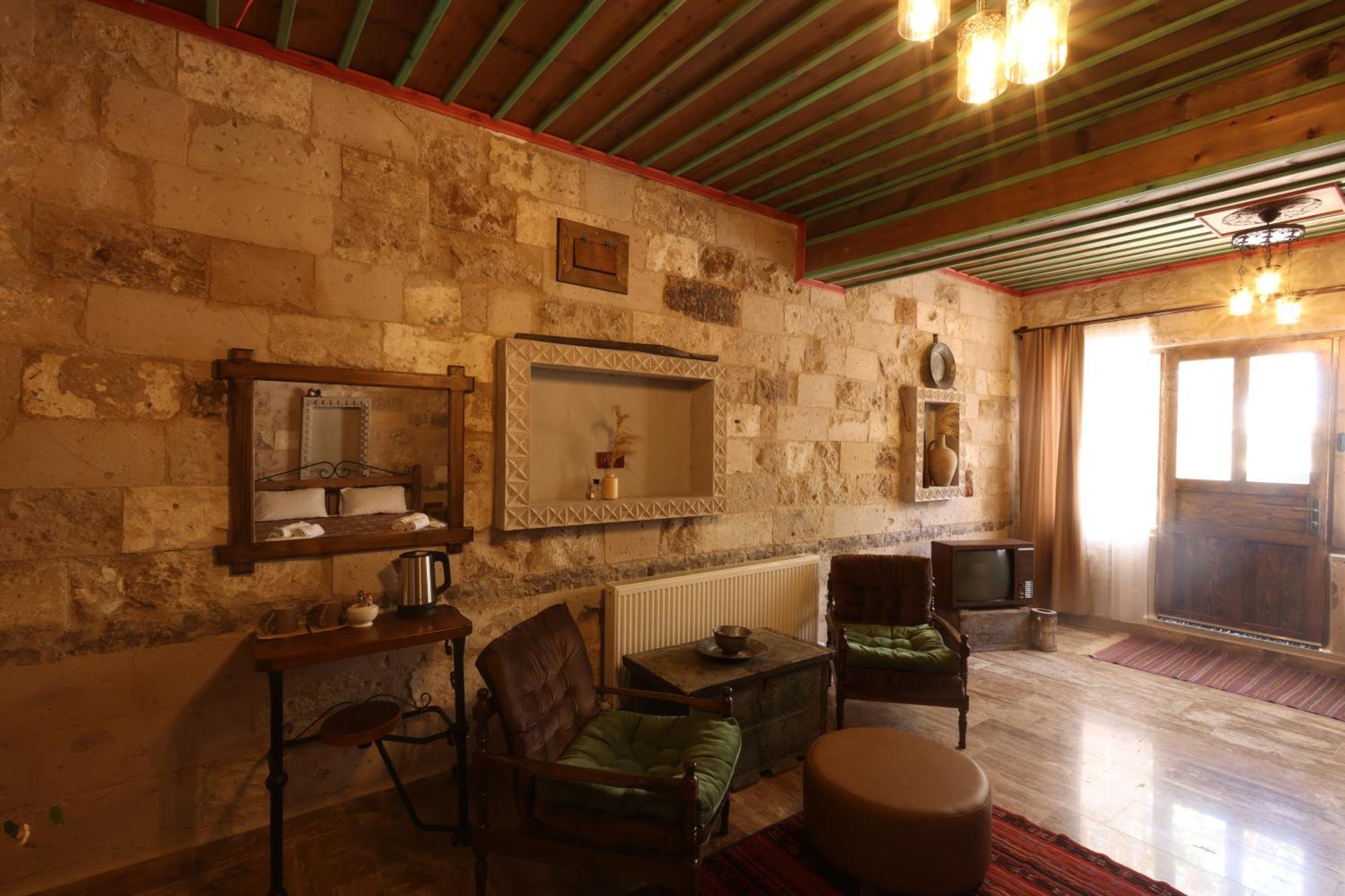 Cardak House